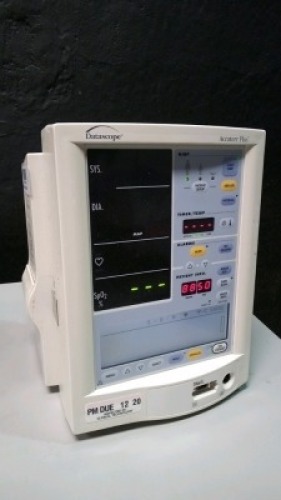 DATASCOPE ACUTORR PLUS PATIENT MONITOR