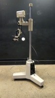 URBAN M5 SURGICAL MICROSCOPE TO INCLUDE SINGLE MOUNT BINOCULAR WITH EYEPIECES BOTH (10X) BOTTOM LENSE ON STAND
