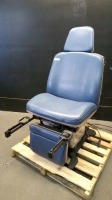 MIDMARK 75L POWER EXAM CHAIR WITH HAND CONTROL