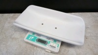 MEDELA BABY CHECKER INFANT SCALE