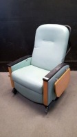 NEMSCHOFF SLEEPER CHAIR