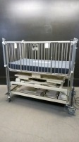 HARD S752 ELECTRIC INFANT CRIB