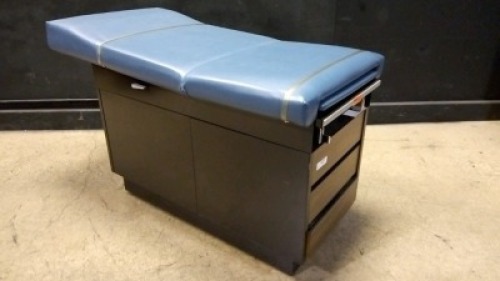 MIDMARK 104 EXAM TABLE