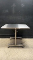 SS TABLE