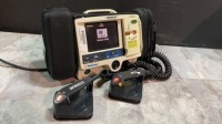 MEDTRONIC/PHYSIO-CONTROL LIFEPAK 20 BIPHASIC DEFIB WITH PACING, 3 LEAD ECG, ANALYZE, PADDLES