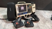 MEDTRONIC/PHYSIO-CONTROL LIFEPAK 20 BIPHASIC DEFIB WITH PACING, 3 LEAD ECG, ANALYZE, PADDLES