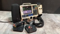 MEDTRONIC/PHYSIO-CONTROL LIFEPAK 20 BIPHASIC DEFIB WITH PACING, 3 LEAD ECG, ANALYZE, PADDLES