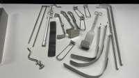 V. MUELLER UPPER HAND RETRACTOR SET