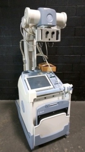 GE AMX 700 MOBILE X-RAY MACHINE (DOM:11/08)