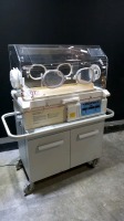 AIR SHIELDS ISOLETTE C450 INFANT INCUBATOR