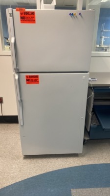 GENERAL ELECTIC COMPANY TBX18GA LAB REFRIGERATOR/FREEZER