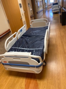 STRYKER 3005S3 PATIENT BED