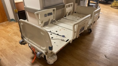 STRYKER 3005S3 PATIENT BED