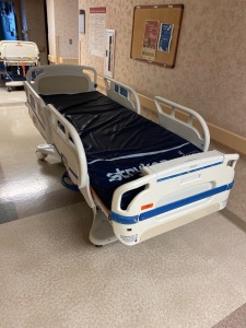 STRYKER 3005S3 PATIENT BED