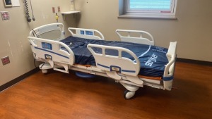 STRYKER 3005S3 PATIENT BED