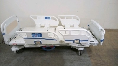 STRYKER 3005S3 HOSPITAL BED WITH HEAD AND FOOT BOARDS (IBED AWARENESS, BED EXIT, SCALE)
