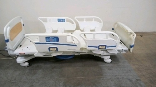 STRYKER 3002 S3 HOSPITAL BED WITH HEAD AND FOOT BOARDS (IBED AWARENESS, BED EXIT, SCALE)