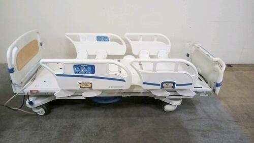 STRYKER 3002 S3 HOSPITAL BED WITH HEAD AND FOOT BOARDS (IBED AWARENESS, BED EXIT, SCALE)