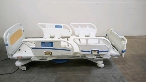 STRYKER 3002 S3 HOSPITAL BED WITH HEAD AND FOOT BOARDS (IBED AWARENESS, BED EXIT, SCALE)