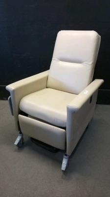 CHAMPION RECLINER