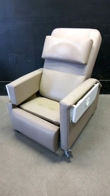 RECLINER