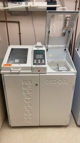 MEDIVATORS DSD-201 SCOPE PROCESSOR WITH MAR COR PRS-12 PARTICLE REDUCTION SYSTEM (THIS LOT REQUIRES PROFESSIONAL DE-INSTALLATION AND CERTIFICATE OF INSURANCE)