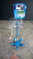 GE PRO 400 VITAL SIGN MONITOR ON ROLLING STAND