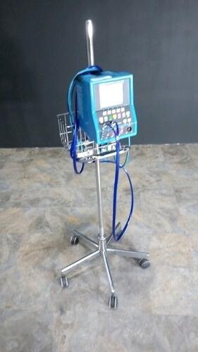 CRITIKON DINAMAP PLUS VITAL SIGN MONITOR ON ROLLING STAND