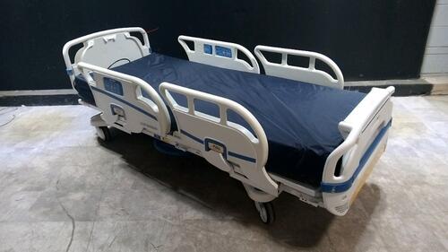 STRYKER 3002 S3 HOSPITAL BED WITH HEAD & FOOTBOARD (CHAPERONE WITH ZONE CONTROL, BED EXIT, SCALE) (IBED AWARENESS)