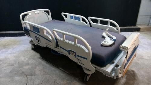 STRYKER 3002 S3 HOSPITAL BED WITH HEAD & FOOTBOARD (CHAPERONE WITH ZONE CONTROL, BED EXIT, SCALE) (IBED AWARENESS)