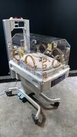 OHMEDA GIRAFFE INFANT INCUBATOR