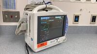 NIHON KOHDEN MU-631RA PATIENT MONITOR WITH MULTIPARAMETER MODULE