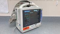 NIHON KOHDEN MU-631RA PATIENT MONITOR WITH MULTIPARAMETER MODULE