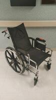 MEDLINE XL 2000 WHEELCHAIR