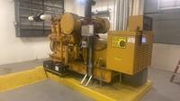 CATERPILLAR 3508 , 750 KVA GENERATOR SET, 510 SERVICE HOURS (20+ PICTURES)