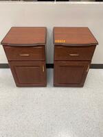 LOT OF 2 BEDSIDE TABLES