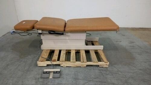 HILL LAB. HILL ADJUSTABLE POWER EXAM TABLE WITH FOOT CONTROL