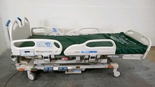 HILL-ROM P3200 VERSACARE HOSPITAL BED WITH HEAD AND FOOT BOARDS