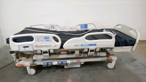 HILL-ROM P3200 VERSACARE HOSPITAL BED WITH FOOT BOARD