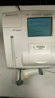 SIEMENS DCA VANTAGE LAB ANALYZER