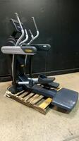 TECHNOGYM VARIO 1000 ELLIPTICAL