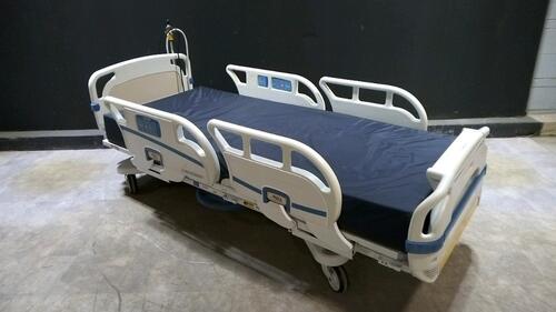 STRYKER 3002 S3 HOSPITAL BED WITH HEAD & FOOTBOARD (CHAPERONE WITH ZONE CONTROL, BED EXIT, SCALE) (IBED AWARENESS)