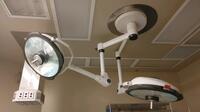 STERIS AMSCO SQ240 SURGICAL LIGHTS- DUAL HEAD LIGHTING SYSTEM, CEILING MOUNTED, INFINITY CONTROL CENTER