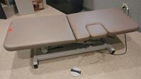 CLINTON INDUSTRIES 85200 OPEN BASE POWERED IMAGING TABLE