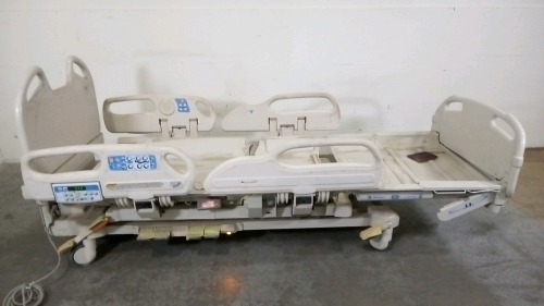 HILL-ROM P3200 VERSACARE HOSPITAL BED