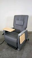 RECLINER WITH SEAT HEATER