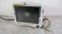 GE DASH 4000 PATIENT MONITOR WITH ECG CABLE