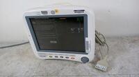 GE DASH 4000 PATIENT MONITOR WITH ECG CABLE