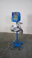 GE DINAMAP PRO 200V2 VITAL SIGNS MONITOR WITH BP CABLE ON ROLLING STAND