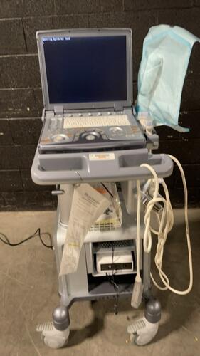 GE LOGIQ E ULTRASOUND MACHINE W/(12LRS, 4C1, E8C-RS, 4C-RS) PROBES (DOM:2010)